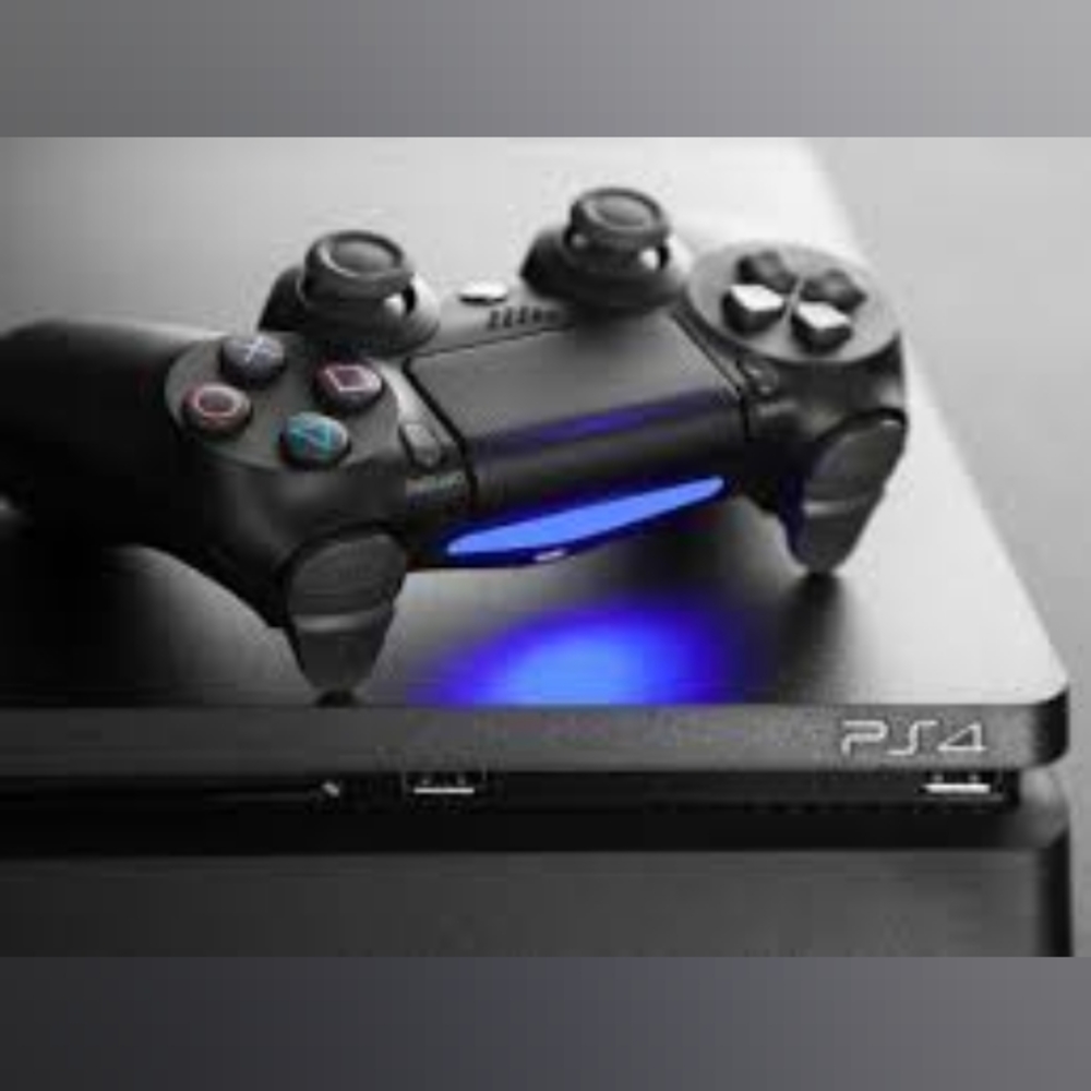 PS4 Bundle - Picture 2 of 4
